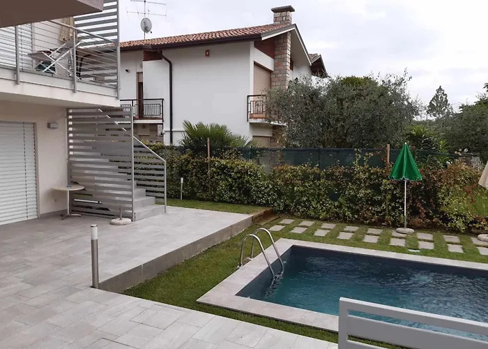 Arena-nuovo, Moderno Con Piscina Lazise