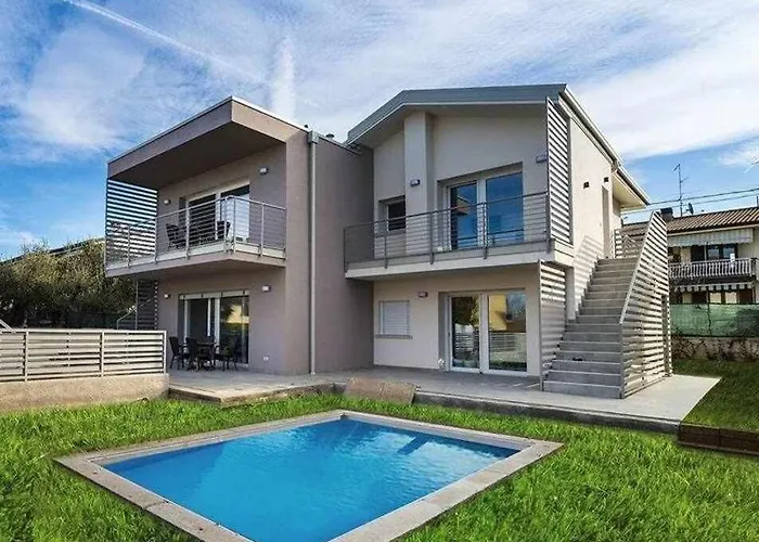 Apartamento Arena-nuovo, Moderno Con Piscina *