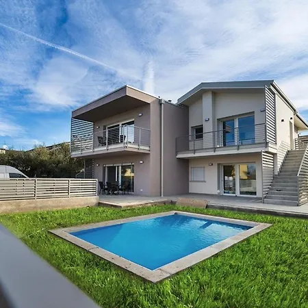 Arena-nuovo, Moderno Con Piscina Apartment Lazise