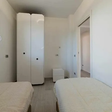 Apartamento Arena-nuovo, Moderno Con Piscina *